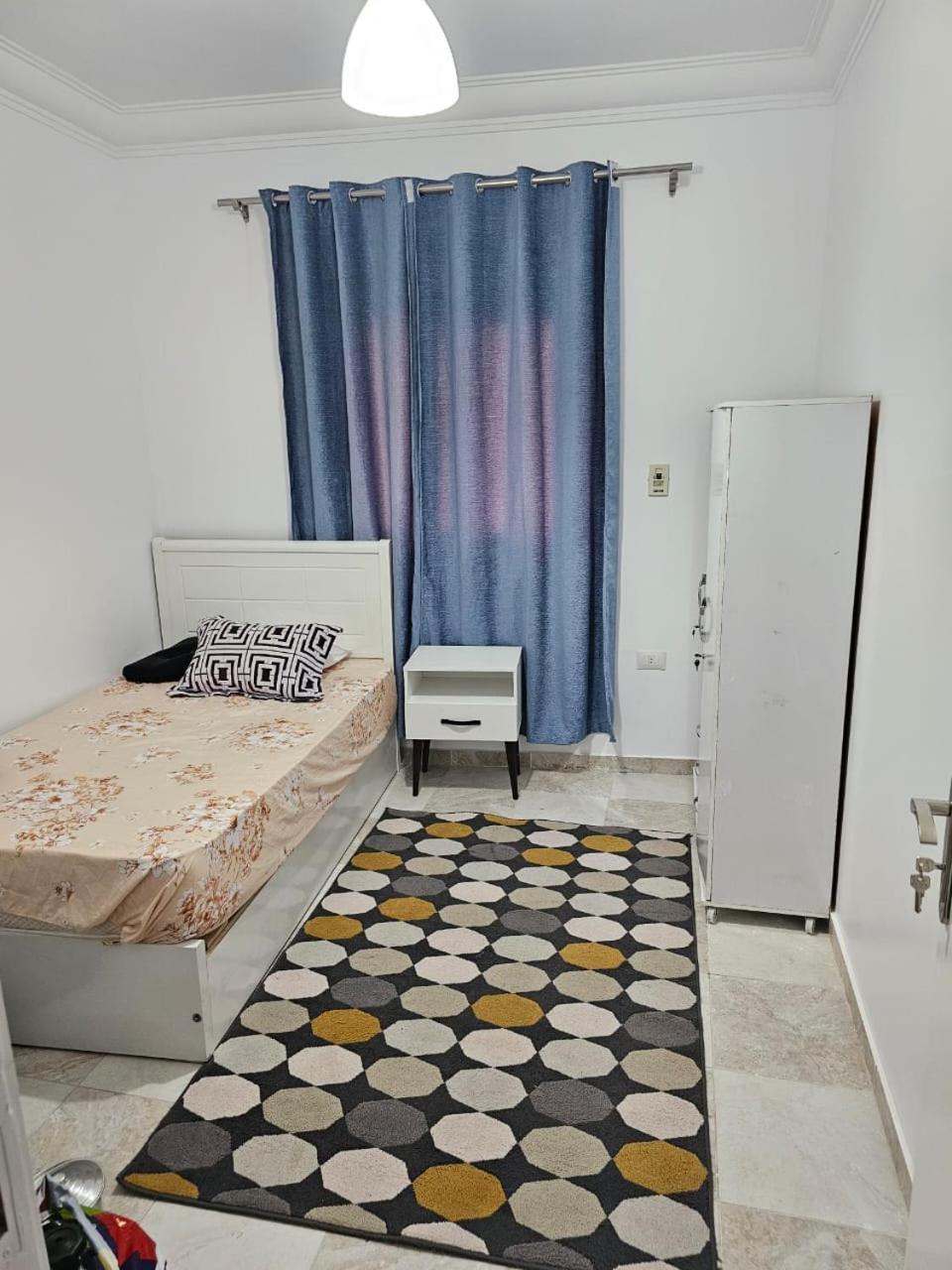 Apartment American Oasis: 3-bedroom With Garden *