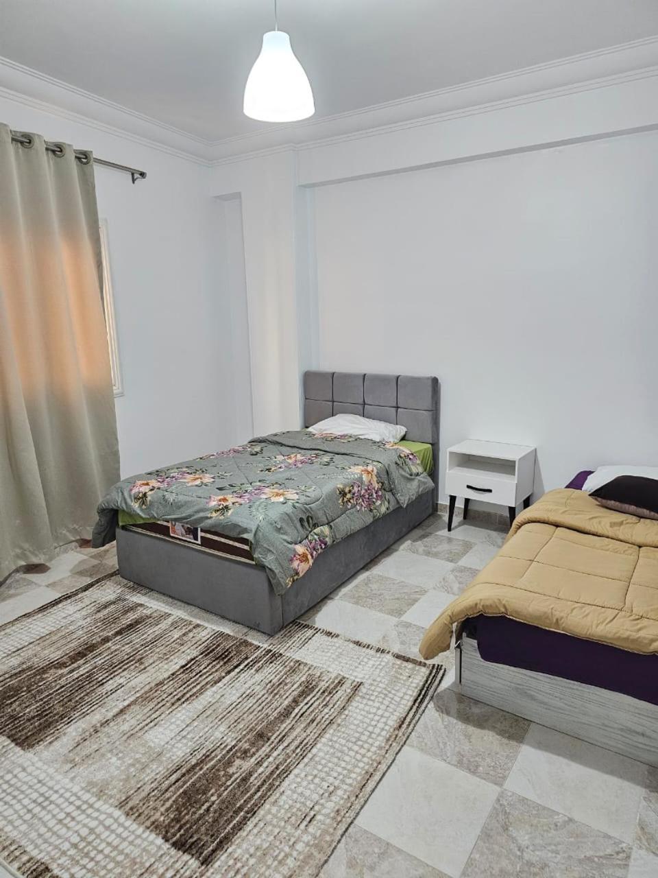American Oasis: 3-bedroom With Garden Apartment *