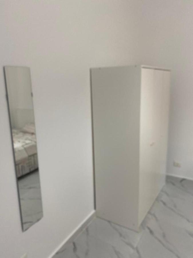 Apartmán شقه فندقيه 3 غرف حمامين و مطبخ و حديقه خاصه امام الجامعه الامريكيه و مول Point 90 *